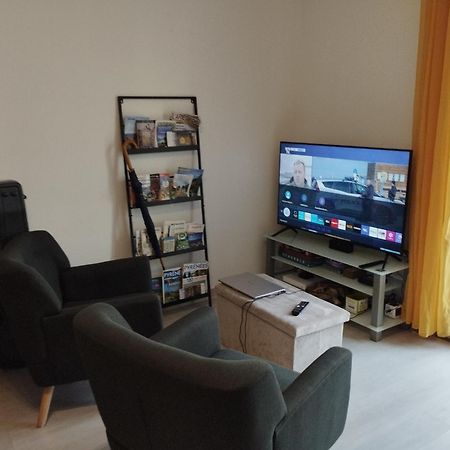Le Petit Nid Apartment Montgaillard  Екстериор снимка
