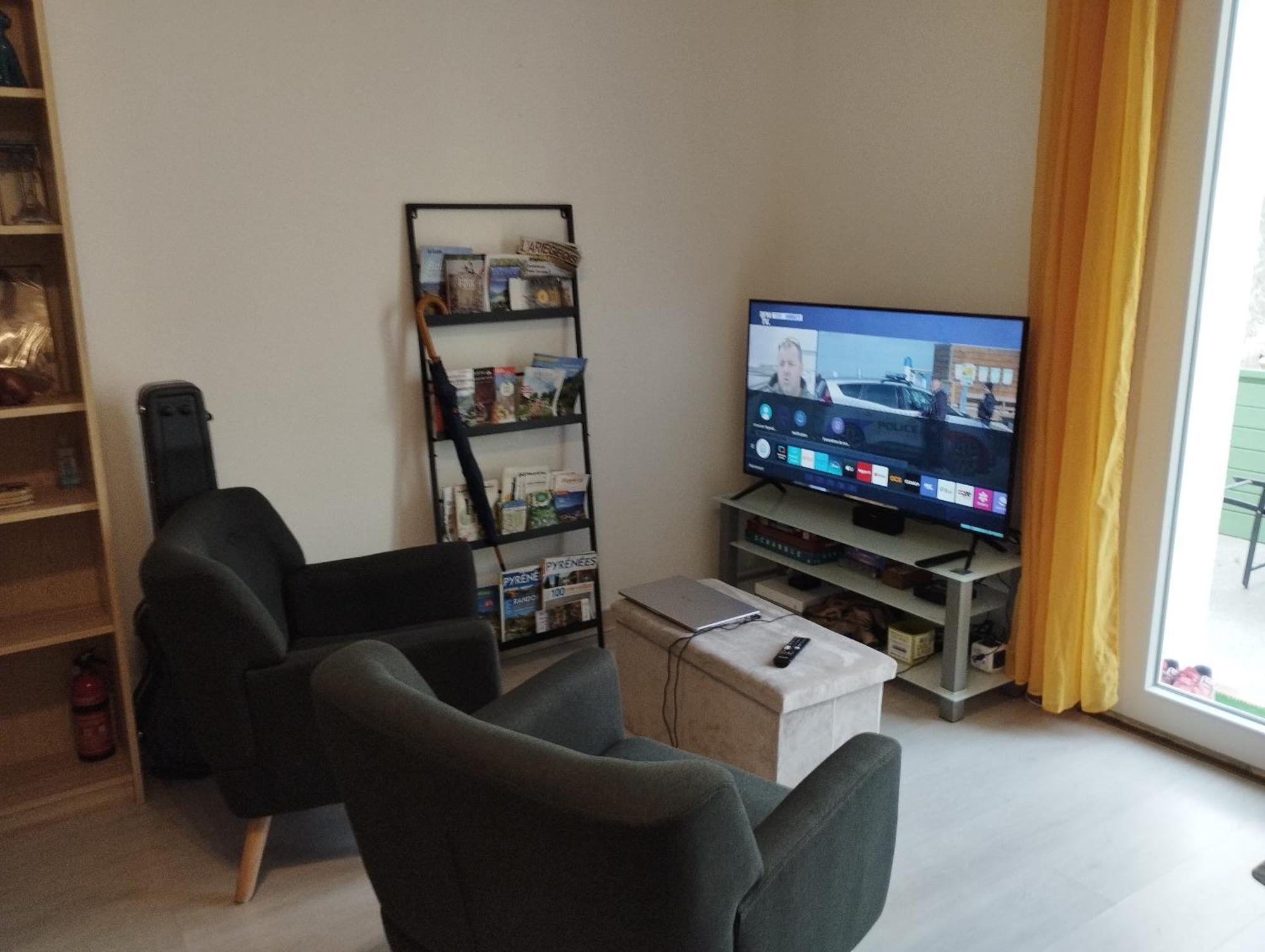 Le Petit Nid Apartment Montgaillard  Екстериор снимка