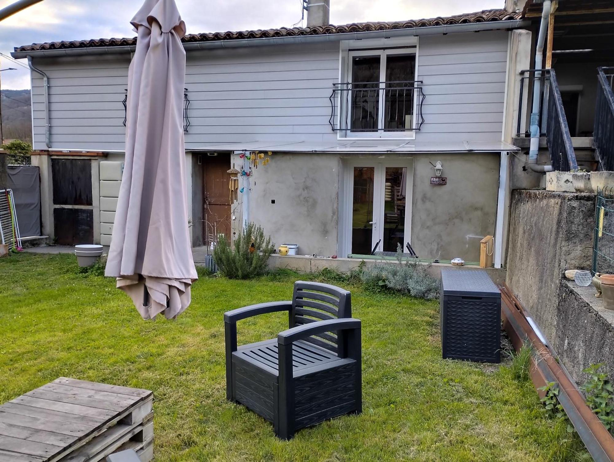 Le Petit Nid Apartment Montgaillard  Екстериор снимка